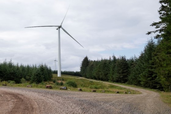 Harestanes_windfarm_560x373